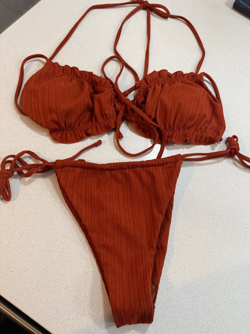 NWOT Ribbed Tie-Side Bikini Set in Rust with matching Cover